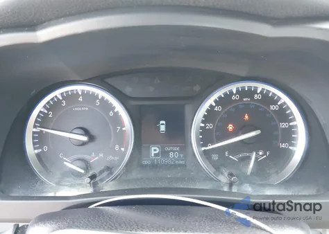 2016 Toyota Highlander Le Plus V6 z USA, uszkodzony, nr VIN 5TDZKRFH1GS185041